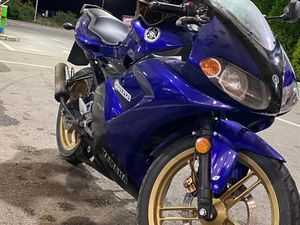 YAMAHA TZR 50 →