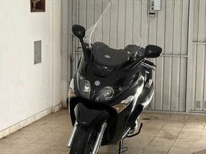 PIAGGIO X EVO 125 AGUALVA E MIRA-SINTRA