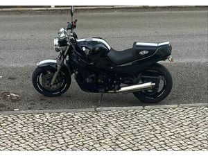 SUZUKI GSXF 1100 CAFE RACER LUMIAR