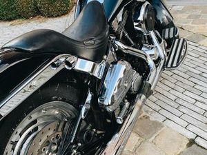 ② HARLEY-DAVIDSON FATBOY FLSTF