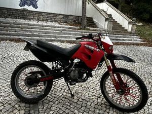 DERBI SENDA R 50 CC(MATRÍCULA BRANCA) ALVAIÁZERE