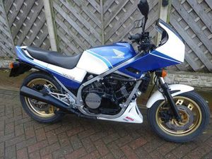 HONDA VF 750 F A REG 18,865 MILES STARTS RUNS NEEDS A SERVICE TAX-MOT EXCEMPT