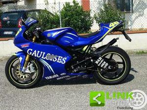 YAMAHA RD 500 LC REPLICA VALENTINO ROSSI