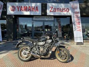 YAMAHA XSR 700 POCHISSIMI CHILOMETRI