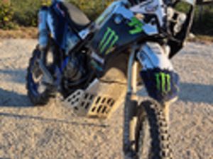 YAMAHA TENERÉ 700 SHOWA 49