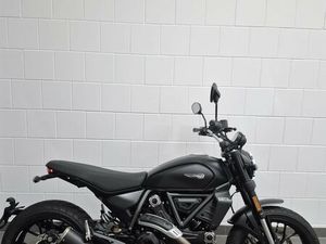 DUCATI SCRAMBLER ICON DARK