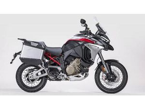 DUCATI MULTISTRADA V4 RALLY TRAVEL & RADAR