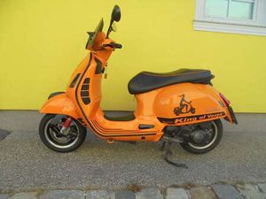 VESPA GTS SUPER SPORT 300 ---- 5500--- HEUT GERADE AUS BEI ABHOLUNG