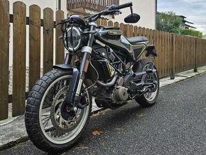 HUSQVARNA SVARTPILEN HUSQWARNA SVARTPILEN 401 NERO