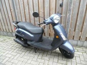 SYM FIDDLE II 45KM EURO5 07-2022 5.196KM IN NIEUWSTAAT — SCOOTERS | SYM — MARKTPLAATS