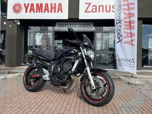 YAMAHA FZ6