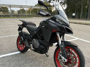 DUCATI MULTISTRADA V2 S NERO