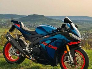 APRILIA RSV 4