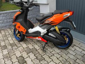 APRILIA SR50 DITECH 50 CCM TOP ZUSTAND