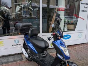 KYCO AGILITY 50 MOFA ROLLER MIT 25/50 PAPIERE BJ.08/2006