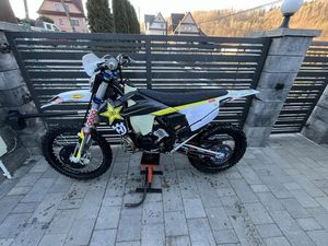 HUSQVARNA TE 300I ROCKSTAR EDITION 40MTH (250,KTM,GASGAS,TBI,TPI] LUBIEŃ