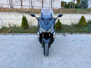 YAMAHA T-MAX 530 DX →