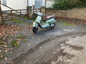 2008 PIAGGIO VESPA GTV 125 MOT ULEZ FREE 1 OWNER 6000 MILES LIMITED EDITION GTV LIKE GT GTS 125 300