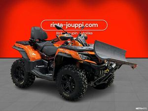 PUSKULEVY, VETOKOUKKU, SÄHKÖISESTI KYTKETTÄVÄ NELIVETO SEKÄ ETU- JA TAKAPERÄN LUKKO, LED-AJOVALOT, U