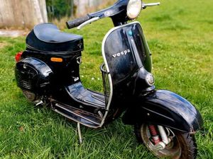 VESPA 50 S – SELTENE ORIGINALLACKIERUNG IN SCHWARZ