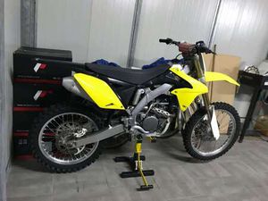 SUZUKI RMZ 250 GIALLO