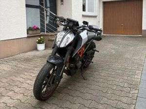 KTM DUKE 125
