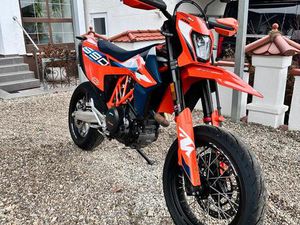 KTM 690 SMC R