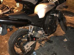YAMAHA FZS600 DE 2001 [LER DRESCIÇÃO] ALFRAGIDE