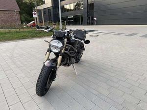 DUCATI MONSTER 1100