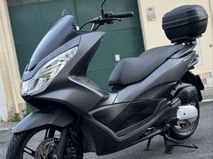 PCX 150 CC. APENAS 33.000 RODADOS. LOURES