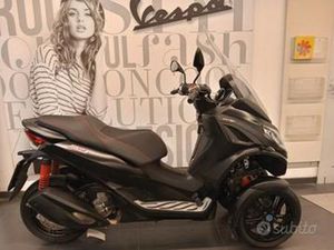 PIAGGIO MP3 300 HPE NP3 ABE SPORT E5