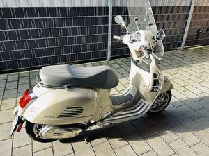 VESPA GTS 300
