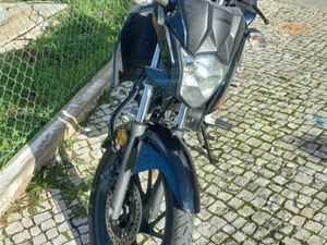 MOTO HONDA CBF125 ALCANTARILHA E PÊRA