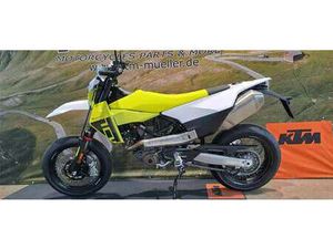 HUSQVARNA 701 SUPERMOTO
