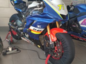 YAMAHA R6 2008