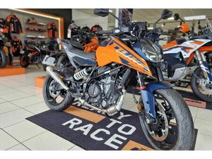 KTM DUKE 125 2025