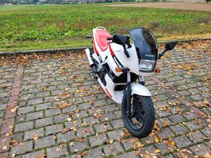 KAWASAKI GPZ 500 MOTORRAD