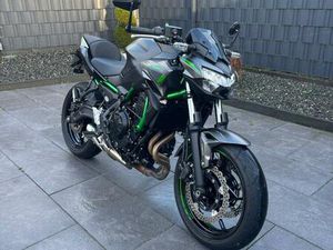 KAWASAKI Z650