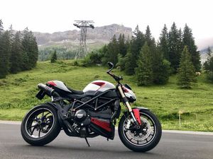 DUCATI STREETFIGHTER 848