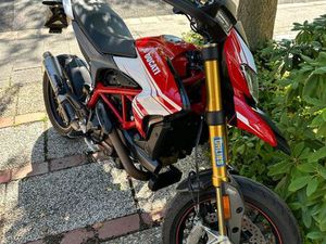DUCATI HYPERMOTARD 939SP