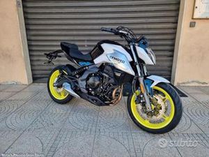 CFMOTO 650NK ABS TFT BIANCA MOTOR&APOS;S PASSION