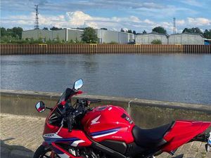 HONDA CBR 650 R – NEUWERTIG