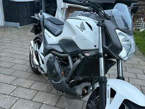 HONDA NC-700S A2 MOTORRAD