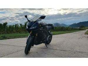 YAMAHA YZF R125