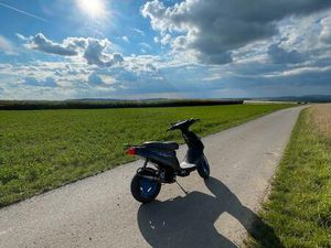 YAMAHA BOOSTER CHINA KOPIE - 75 KM/H, MIT PAPIEREN