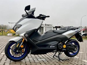 YAMAHA TMAX 530 SX SPORT EDITION