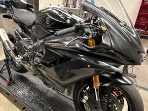 YAMAHA R6 RENNMASCHINE MIT VIEL ZUBEHÖR - READY TO RACE