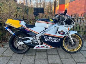 ② HONDA NSR 250 MC18 2 TEMPS