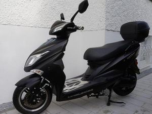 E-ROLLER, MODELL HAWK, 2-SITZER, 45KM/H