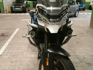 CF MOTO MT 800 EXPLORE